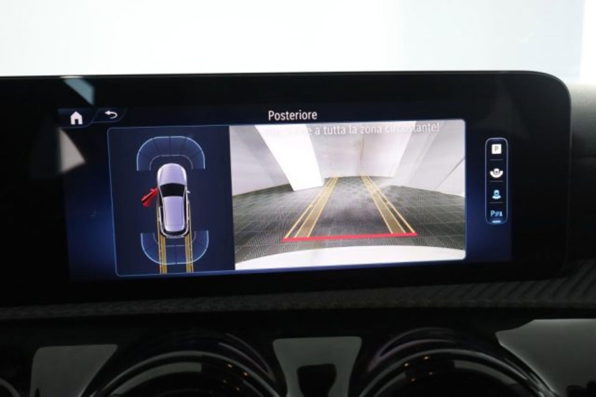 Mercedes-Benz Classe A 180 d Automatic Premium (12)