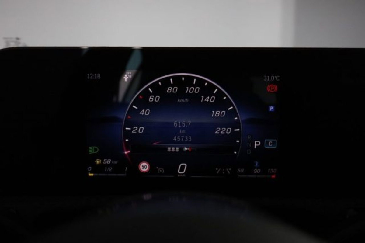 Mercedes-Benz Classe A 180 d Automatic Premium (7)