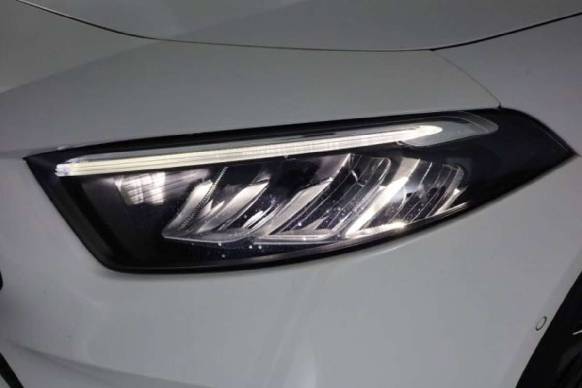 Mercedes-Benz Classe A 180 d Automatic Premium (9)