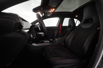 Mercedes-Benz Classe A 35 AMG 4Matic (10)