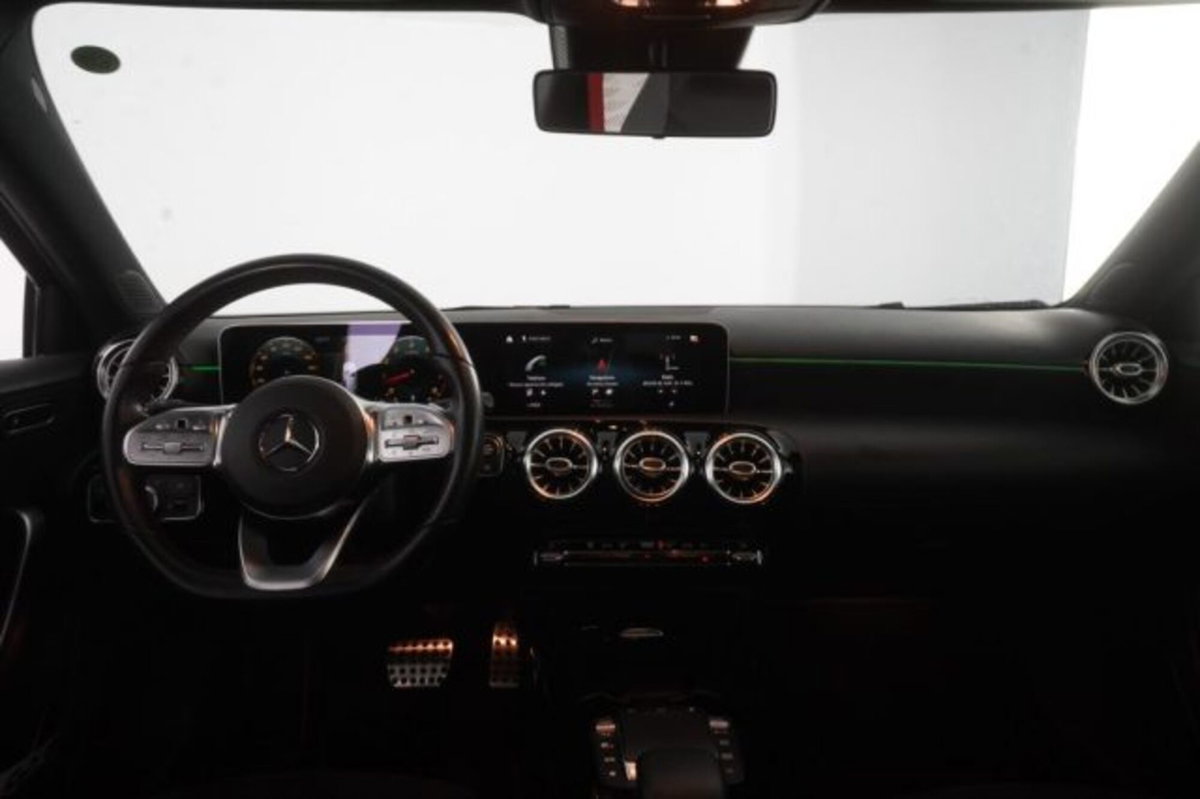Mercedes-Benz Classe A 35 AMG 4Matic (12)
