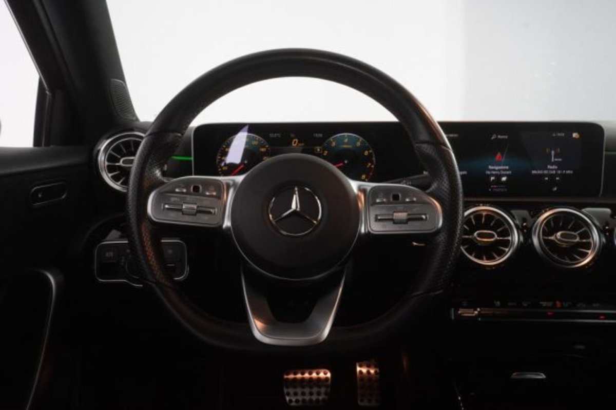 Mercedes-Benz Classe A 35 AMG 4Matic (13)