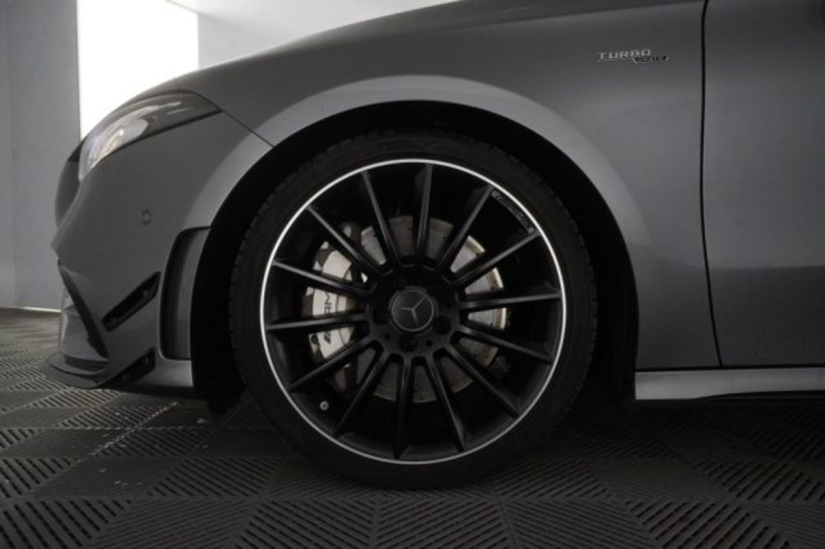 Mercedes-Benz Classe A 35 AMG 4Matic (16)