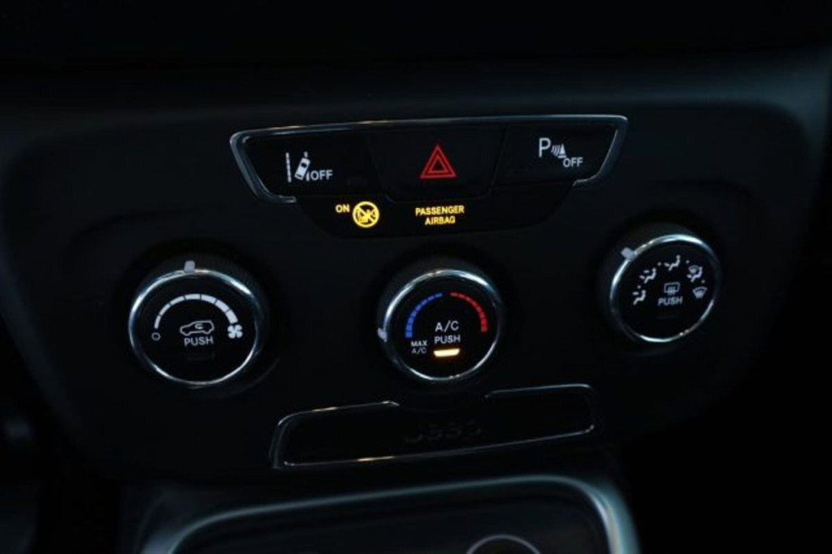 Jeep Compass 1.6 Multijet II 2WD Longitude (10)