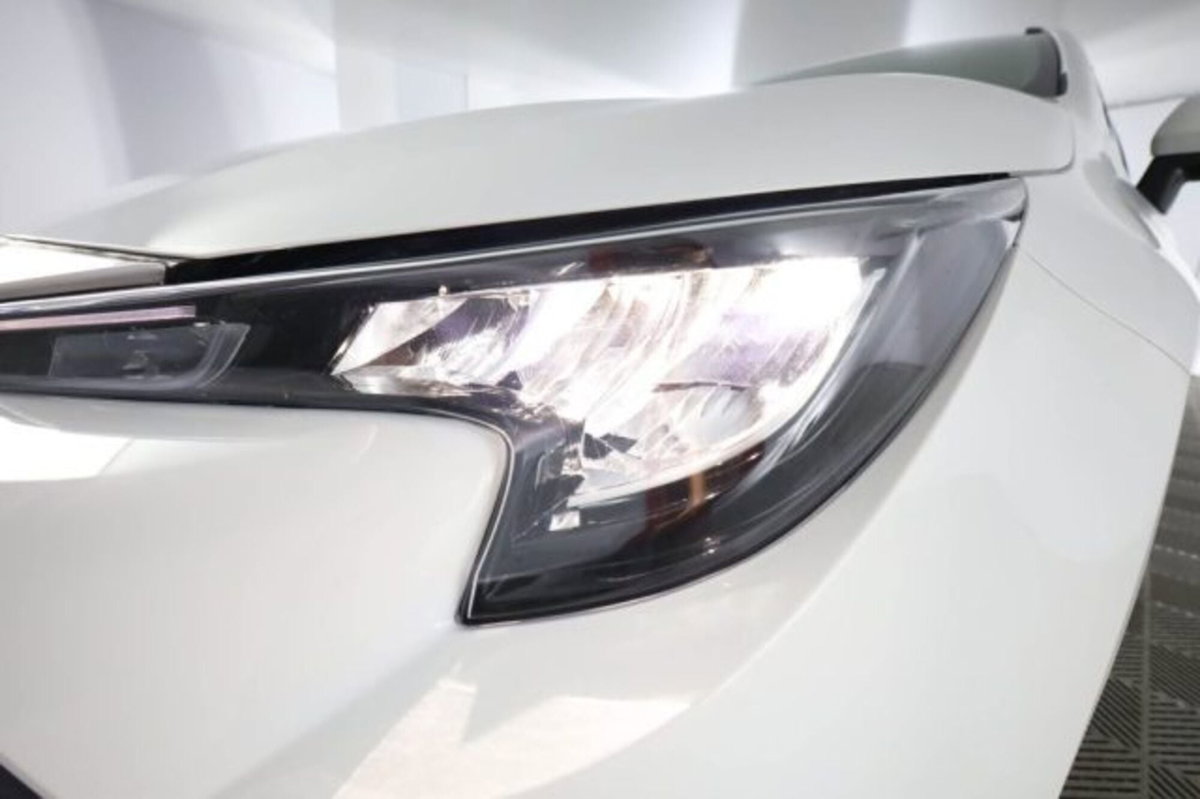 Toyota Corolla Touring Sports Active 1.8 Hybrid  Tech (14)