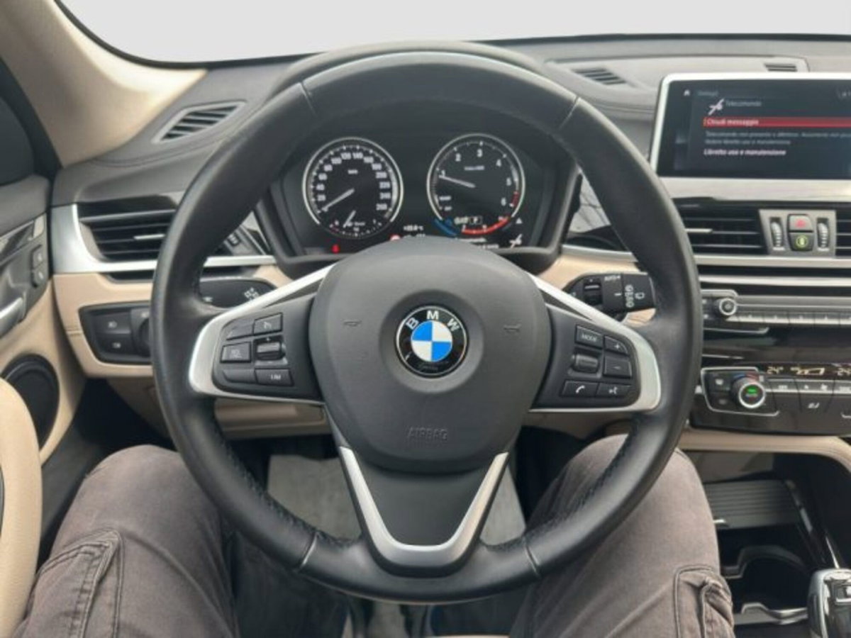 BMW X1 sDrive18d xLine Plus (10)