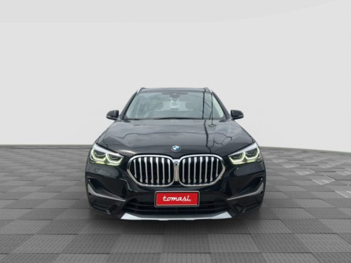 BMW X1 sDrive18d xLine Plus (8)