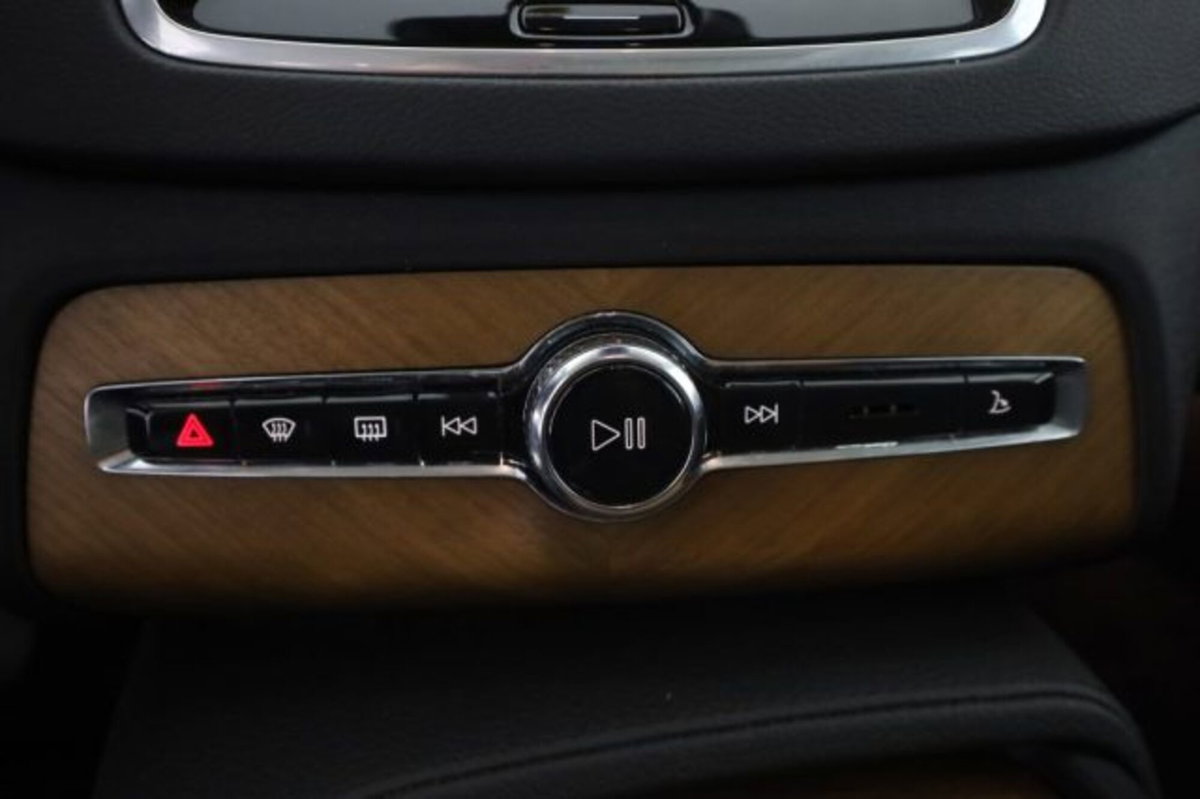 Volvo XC90 B5 (d) AWD automatico 7 posti Plus Bright (14)