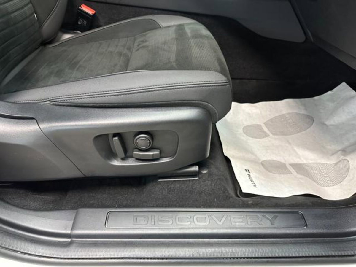 Land Rover Discovery Sport 2.0 TD4 150 CV SE (18)
