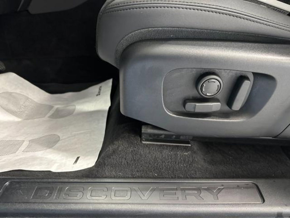 Land Rover Discovery Sport 2.0 TD4 150 CV SE (19)