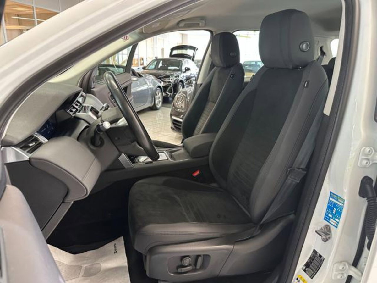 Land Rover Discovery Sport 2.0 TD4 150 CV SE (9)