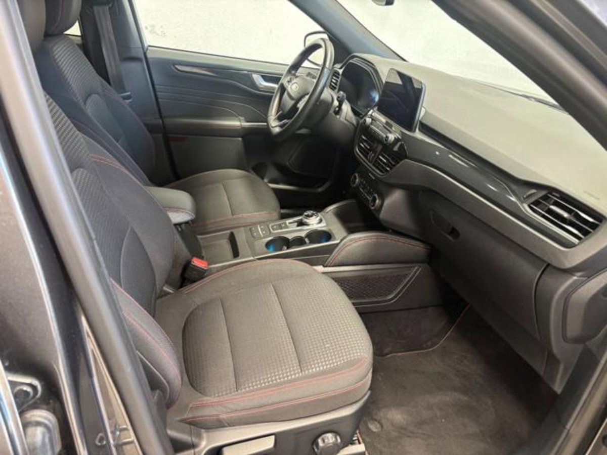 Ford Kuga 2.5 Plug In Hybrid 225 CV CVT 2WD ST-Line (11)