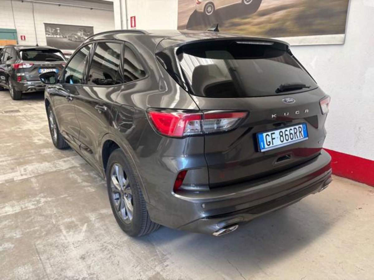 Ford Kuga 2.5 Plug In Hybrid 225 CV CVT 2WD ST-Line (4)