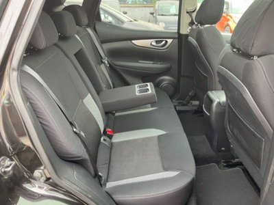Nissan Qashqai 1.5 dCi 115 CV DCT N-Connecta (9)