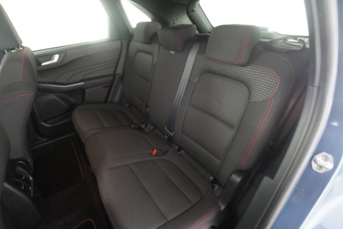 Ford Kuga 2.5 Plug In Hybrid 225 CV CVT 2WD ST-Line (11)