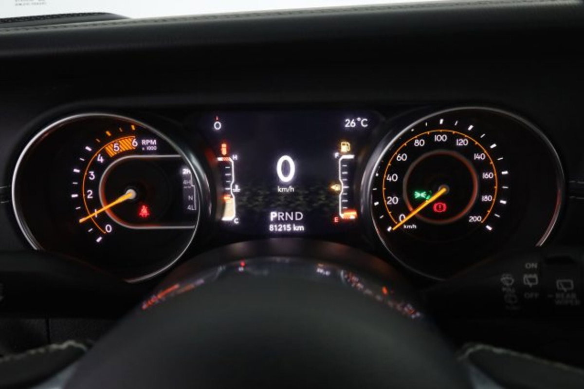 Jeep Wrangler Unlimited 2.2 Mjt II Sahara (7)