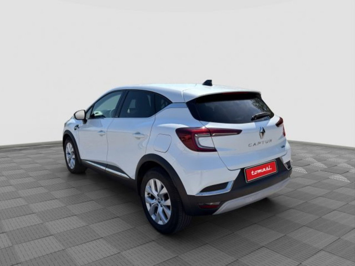 Renault Captur Plug-in Hybrid E-Tech 160 CV Intens (3)
