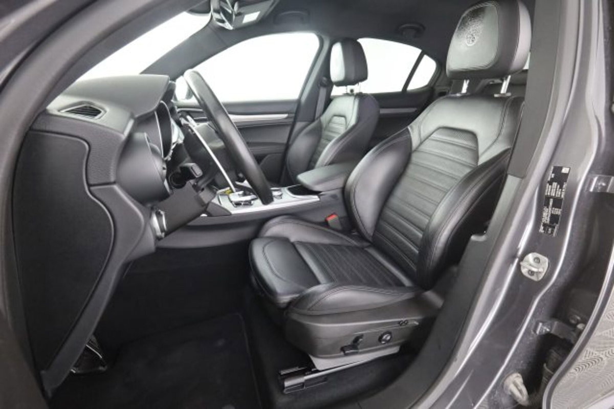 Alfa Romeo Stelvio Stelvio 2.2 Turbodiesel 210 CV AT8 Q4 Veloce (2)