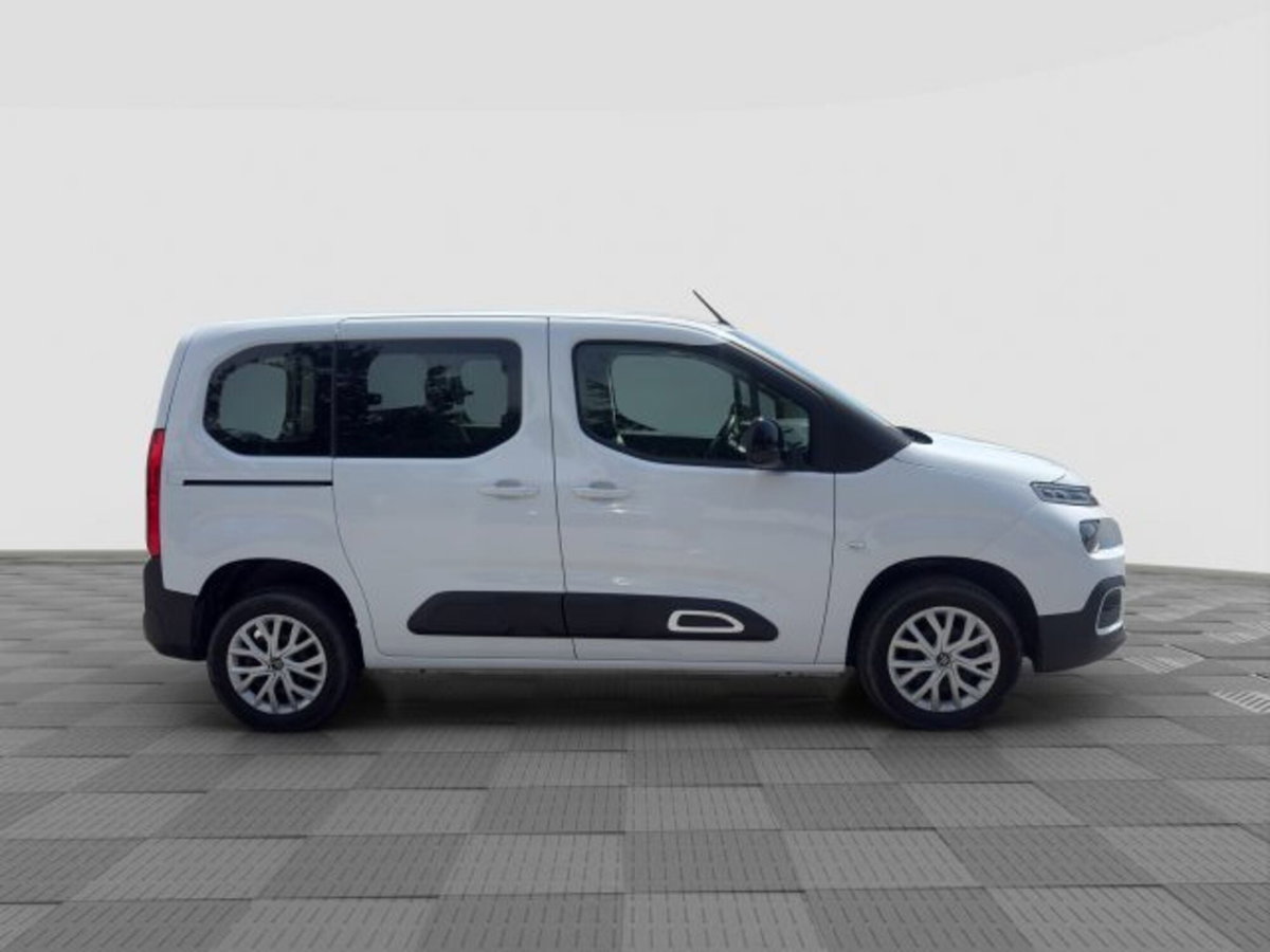 Citroen Berlingo BlueHDi 130 Stop&Start EAT8 Combi Feel (6)