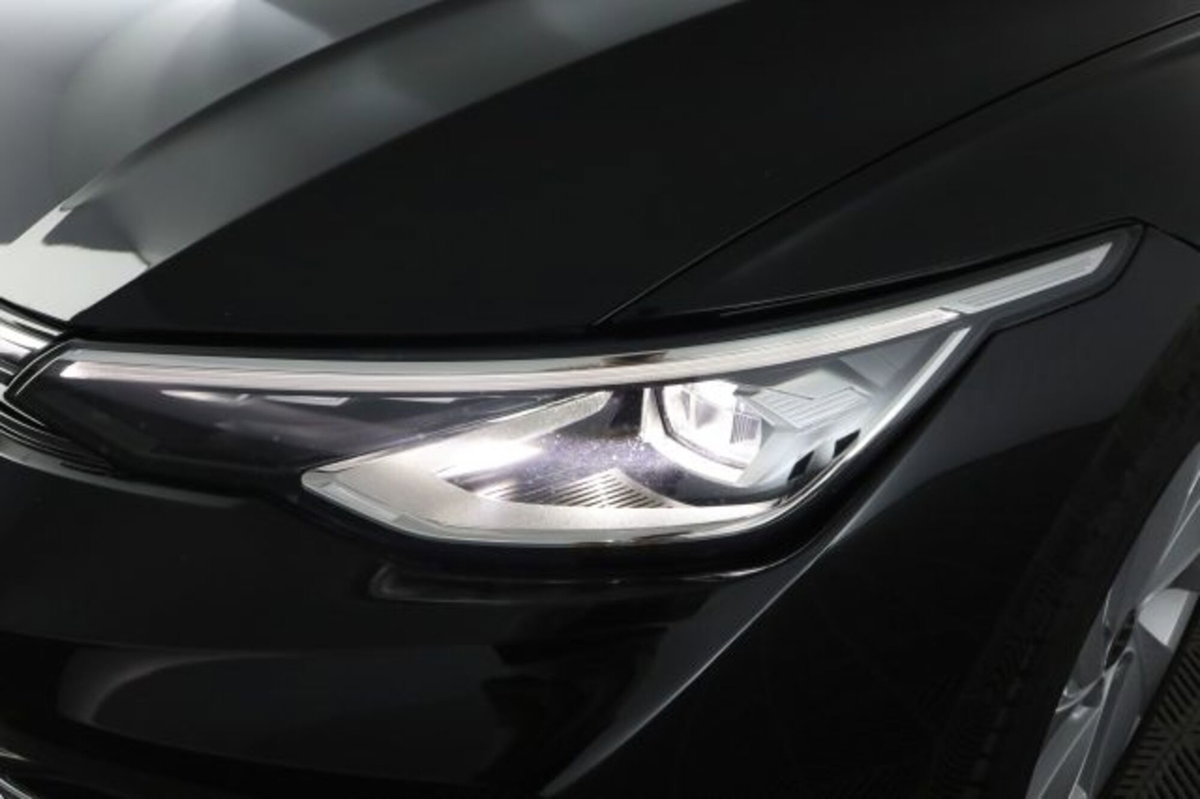 Volkswagen Golf 2.0 TDI 150 CV DSG SCR Style (9)
