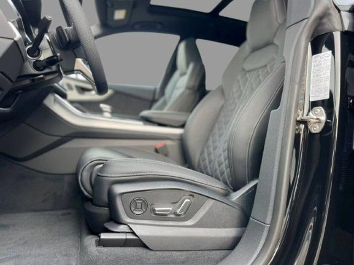 Audi SQ8 4.0 tfsi sport attitude quattro tiptronic (3)
