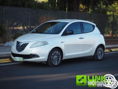 Lancia Ypsilon 1.2 69 CV 5 porte Silver usata