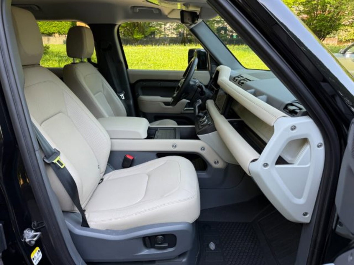 Land Rover Defender 110 3.0d i6 mhev X-Dynamic SE awd 200cv auto (6)