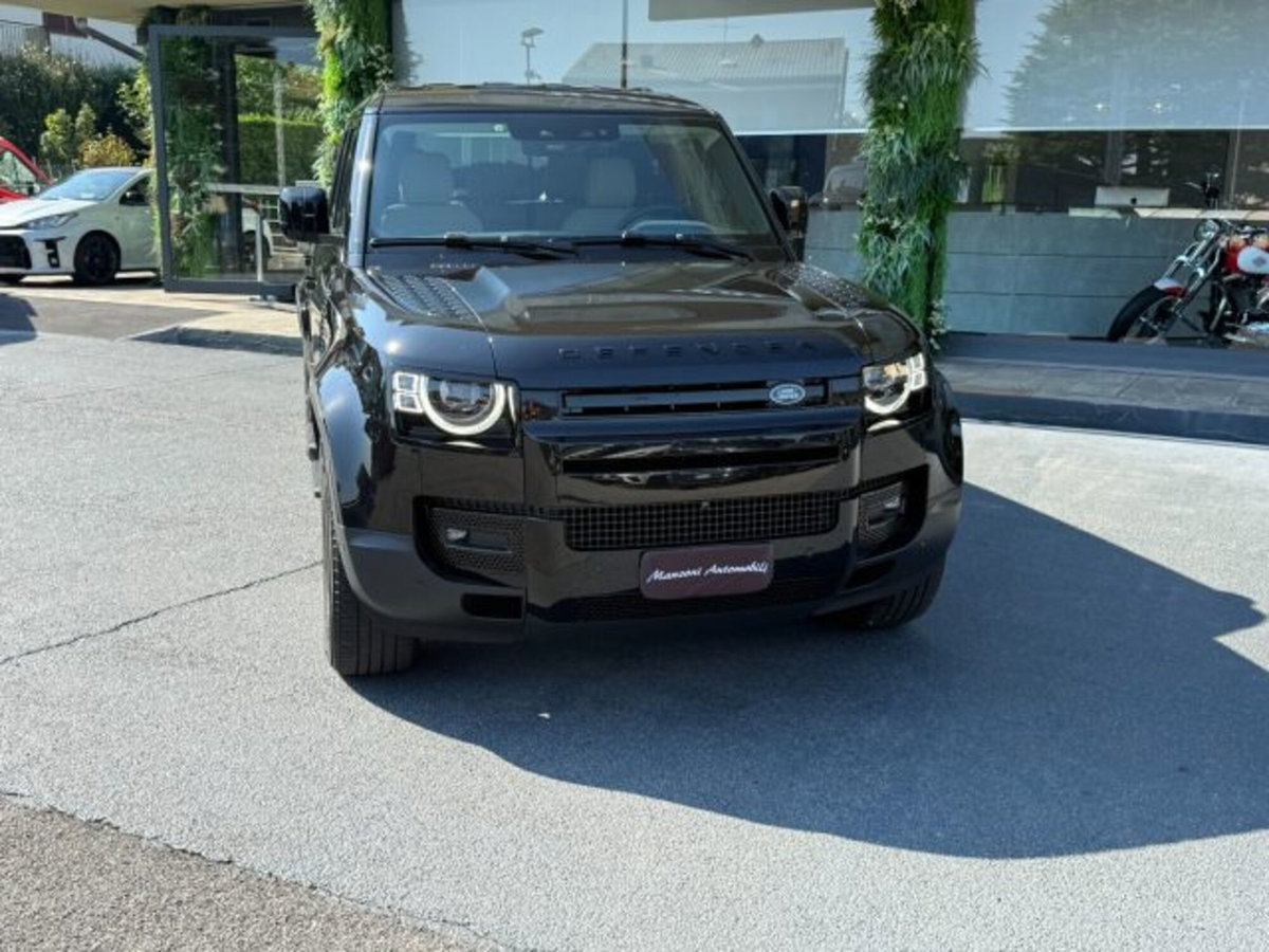 Land Rover Defender 110 3.0d i6 mhev X-Dynamic SE awd 200cv auto (2)