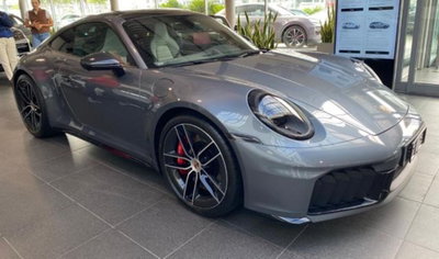 Porsche 911 Coupé 3.6 Carrera 4 GTS auto (2)