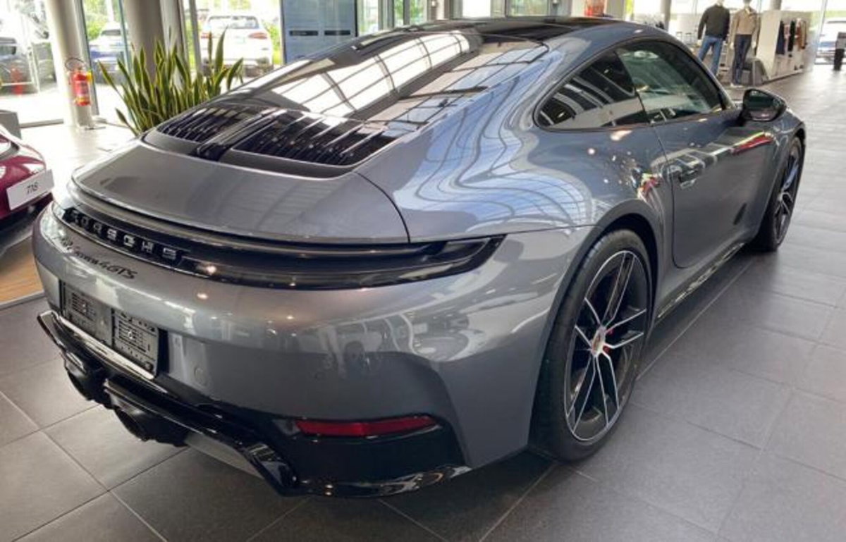 Porsche 911 Coupé 3.6 Carrera 4 GTS auto (3)