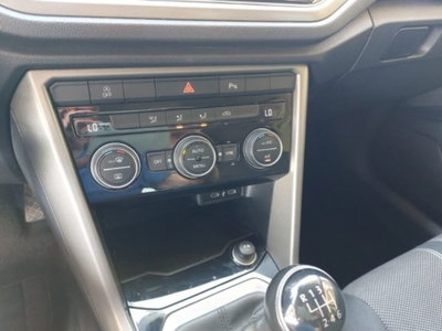 Volkswagen T-Roc 2.0 TDI SCR Business BlueMotion Technology (16)