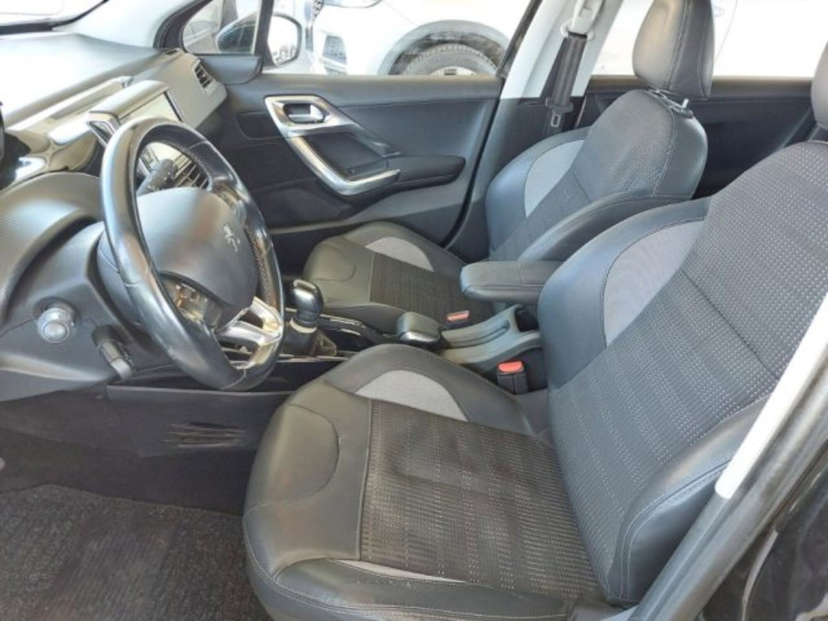 Peugeot 2008 100 S&S Allure (6)