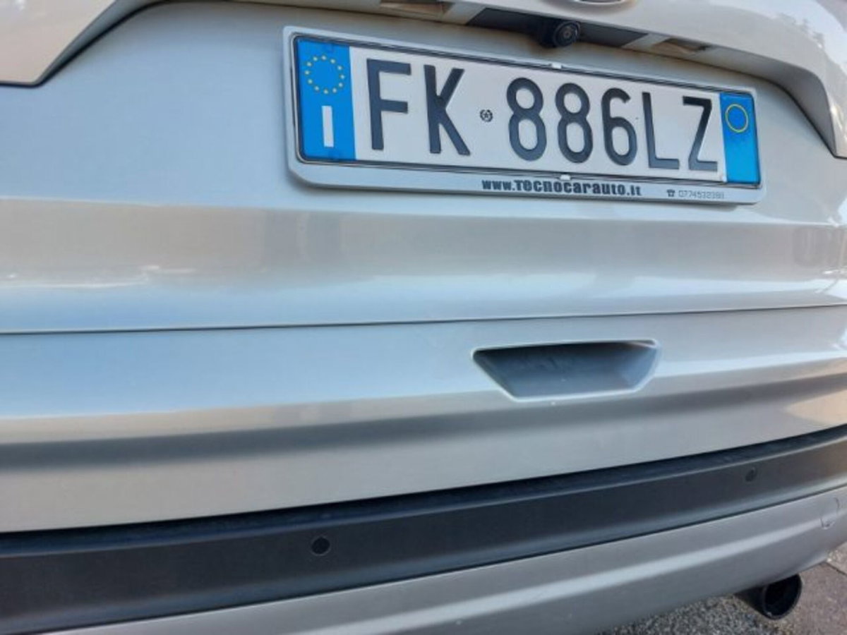Ford Kuga 1.5 TDCI 120 CV S&S 2WD Titanium (14)