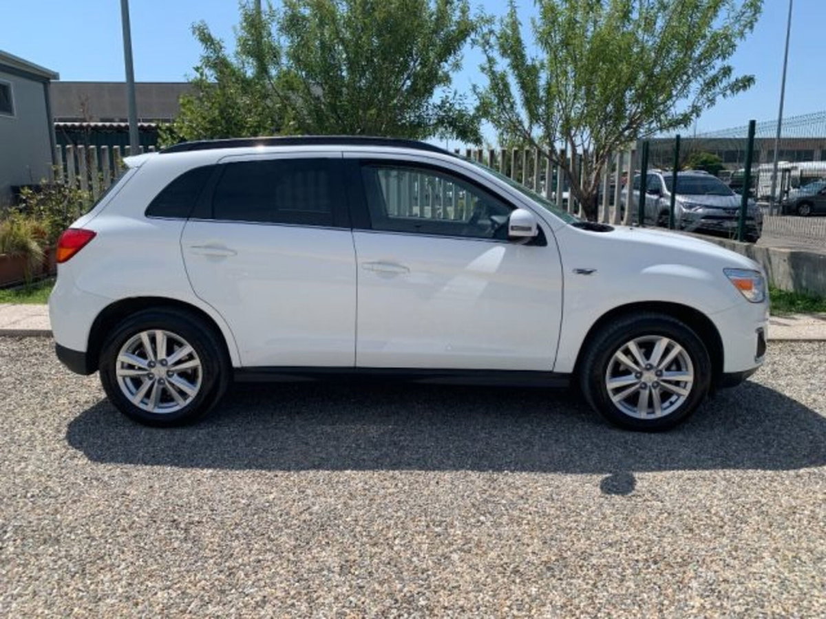 Mitsubishi ASX 1.8 DI-D 150 CV 4WD Intense ClearTec Panoramic (4)