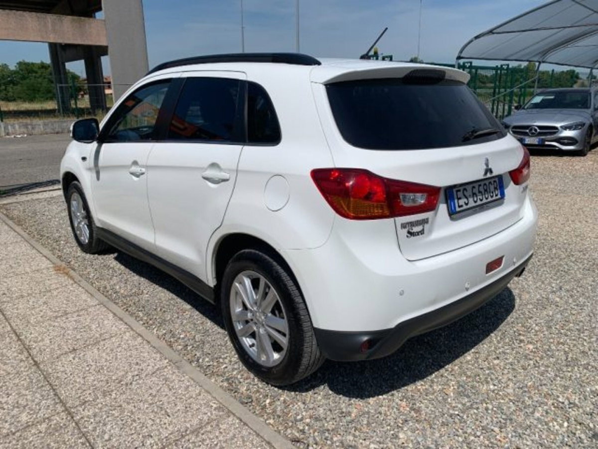 Mitsubishi ASX 1.8 DI-D 150 CV 4WD Intense ClearTec Panoramic (7)