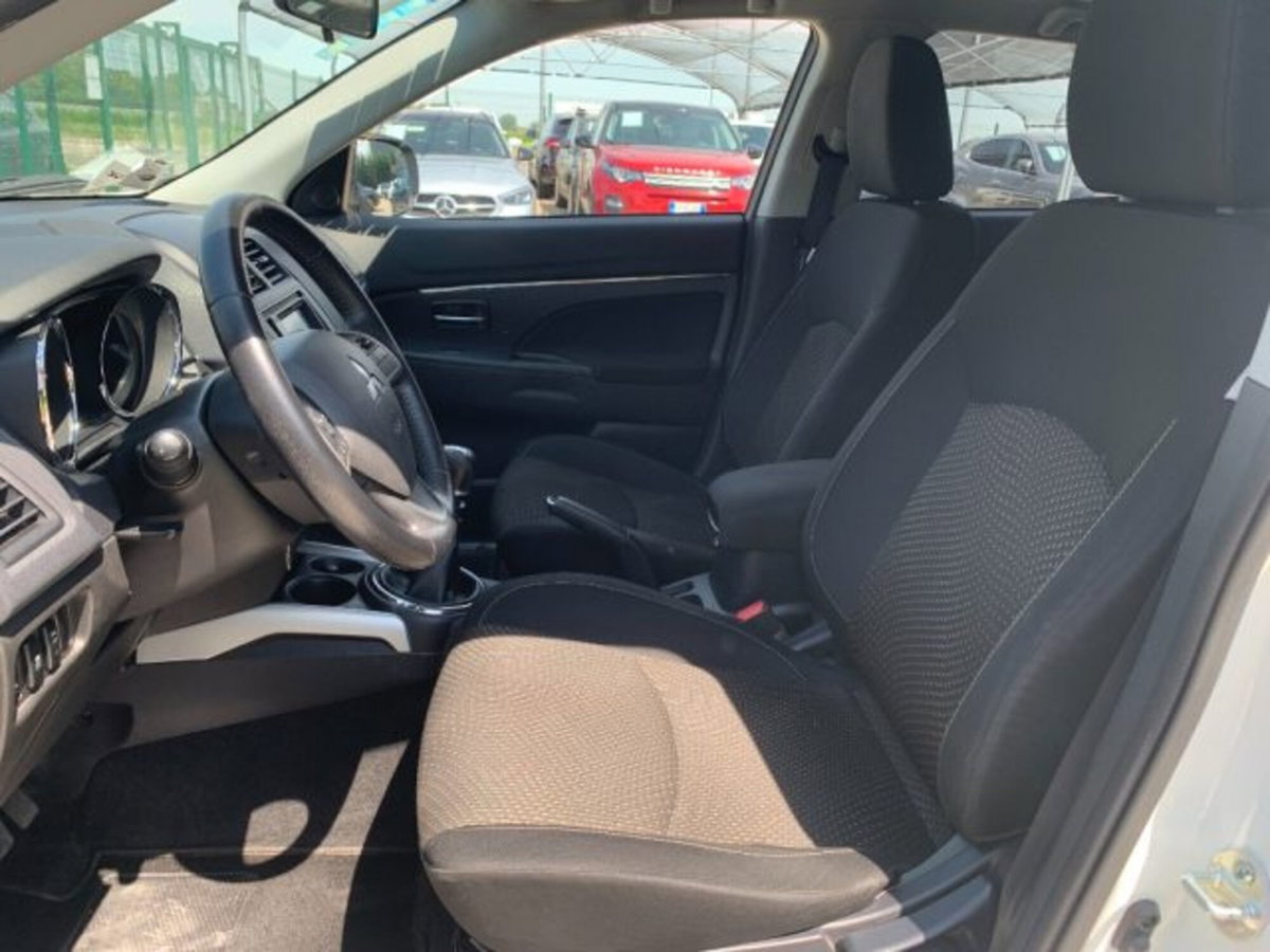 Mitsubishi ASX 1.8 DI-D 150 CV 4WD Intense ClearTec Panoramic (9)