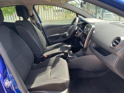Renault Clio 1.2 75CV 5 porte Life (12)