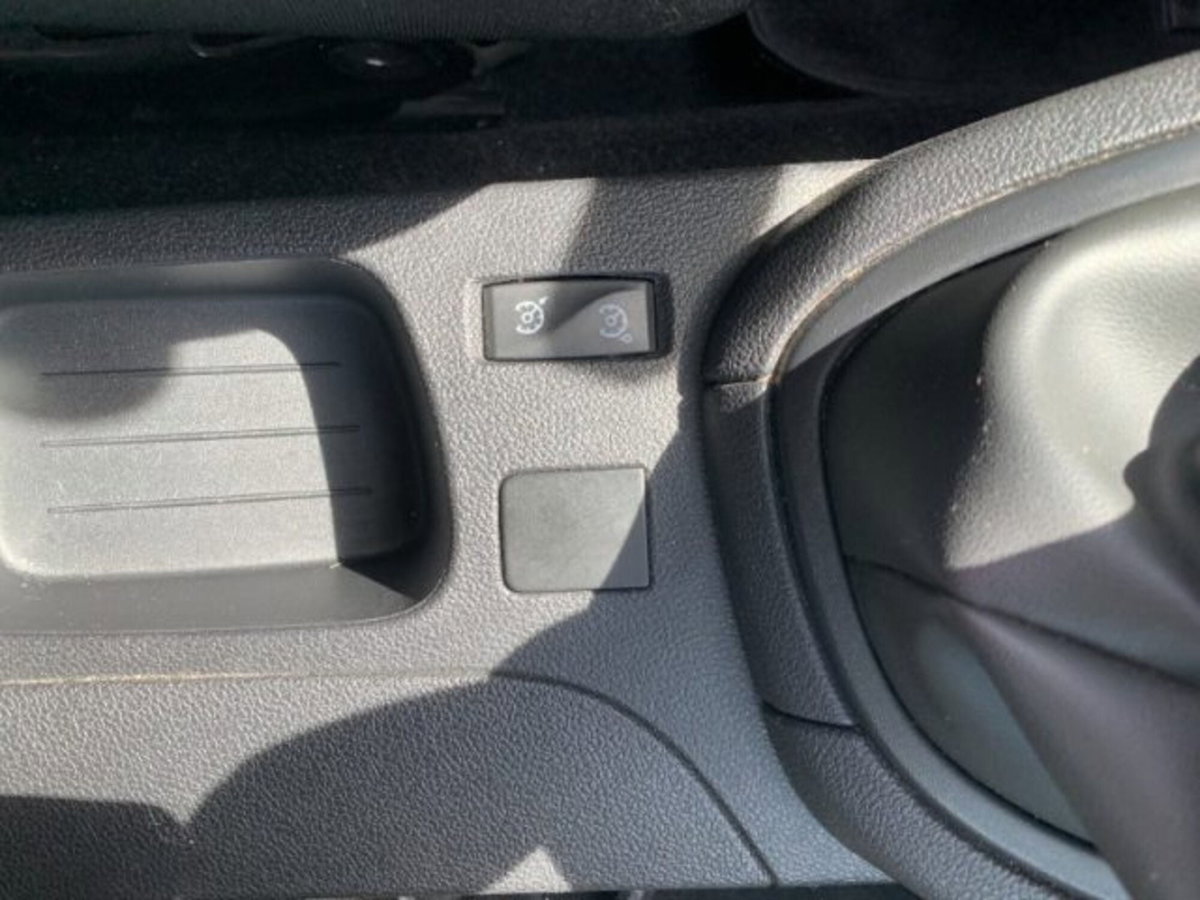 Renault Clio 1.2 75CV 5 porte Life (16)