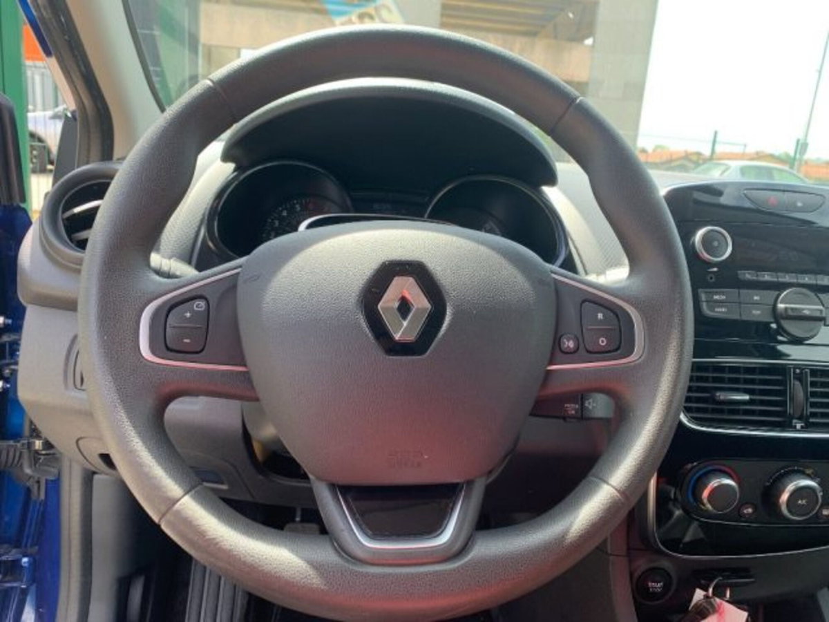 Renault Clio 1.2 75CV 5 porte Life (17)
