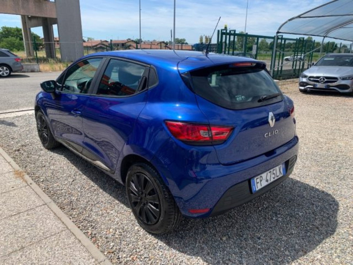 Renault Clio 1.2 75CV 5 porte Life (7)