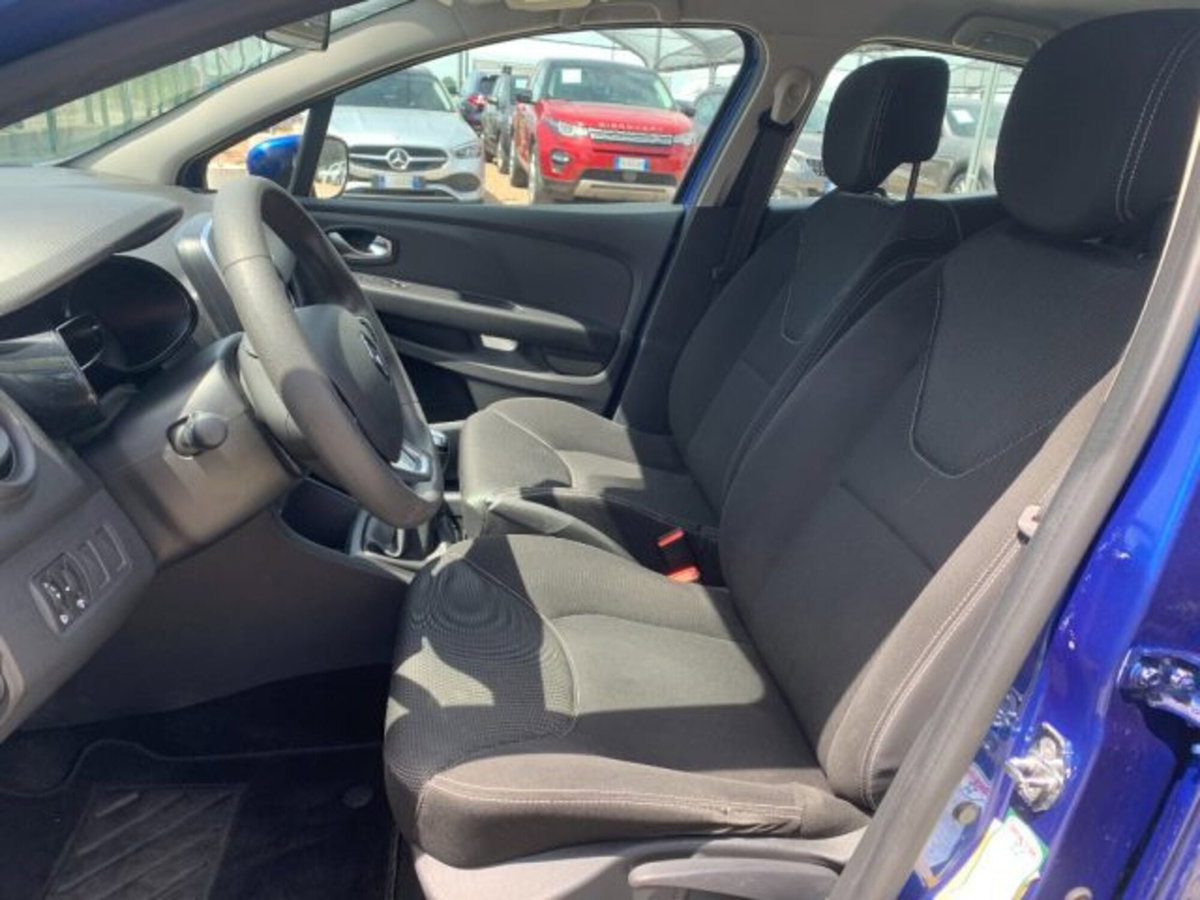 Renault Clio 1.2 75CV 5 porte Life (9)