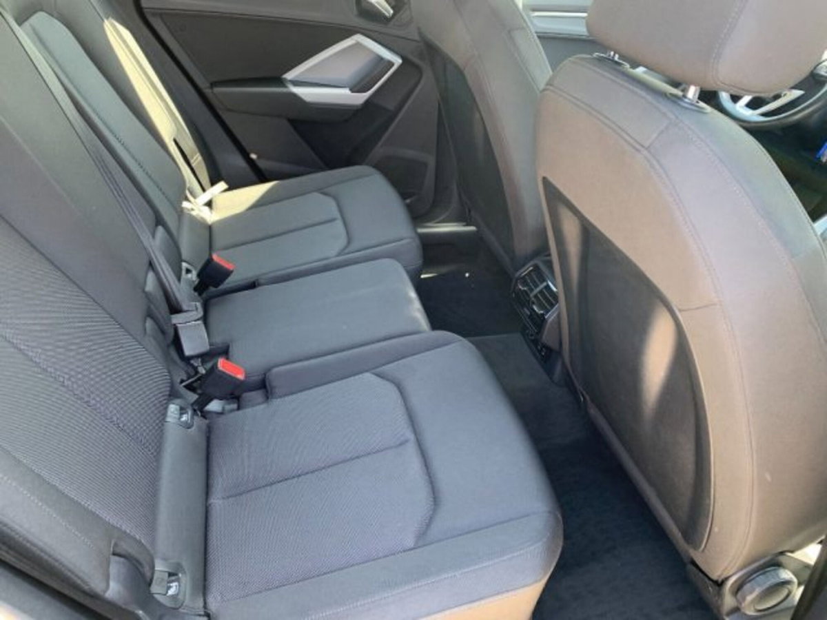 Audi Q3 35 TDI quattro S tronic Business Advanced (10)