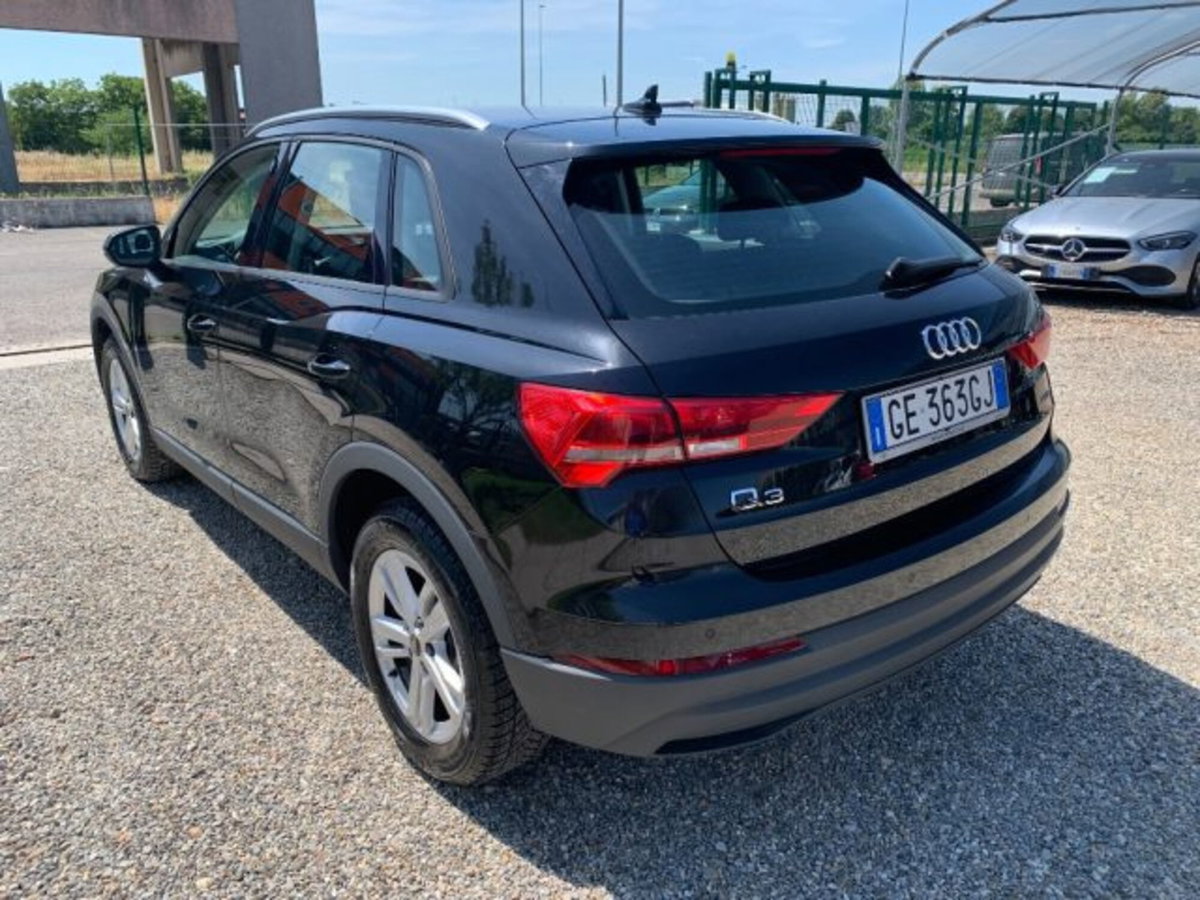 Audi Q3 35 TDI quattro S tronic Business Advanced (3)