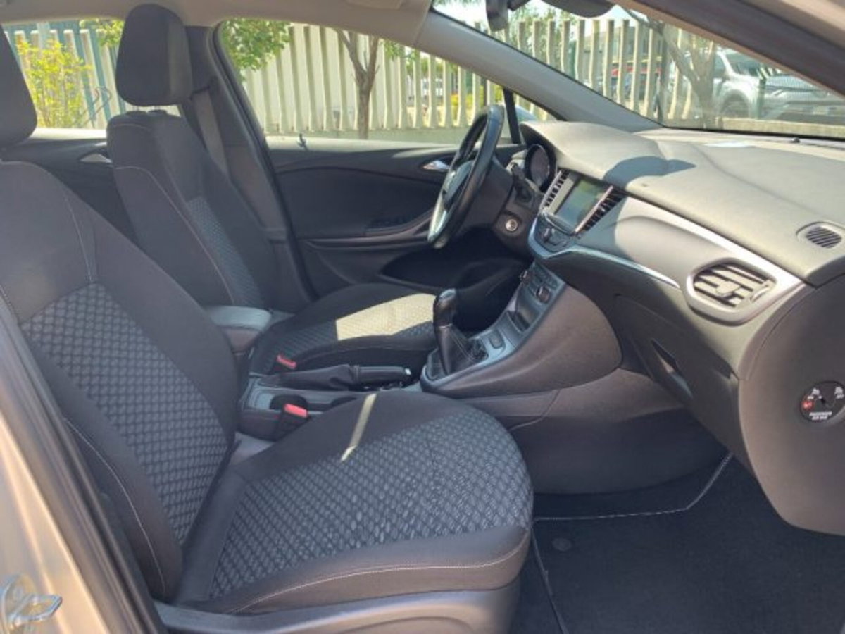 Opel Astra 1.4 Ecotec 5 porte Elective (12)