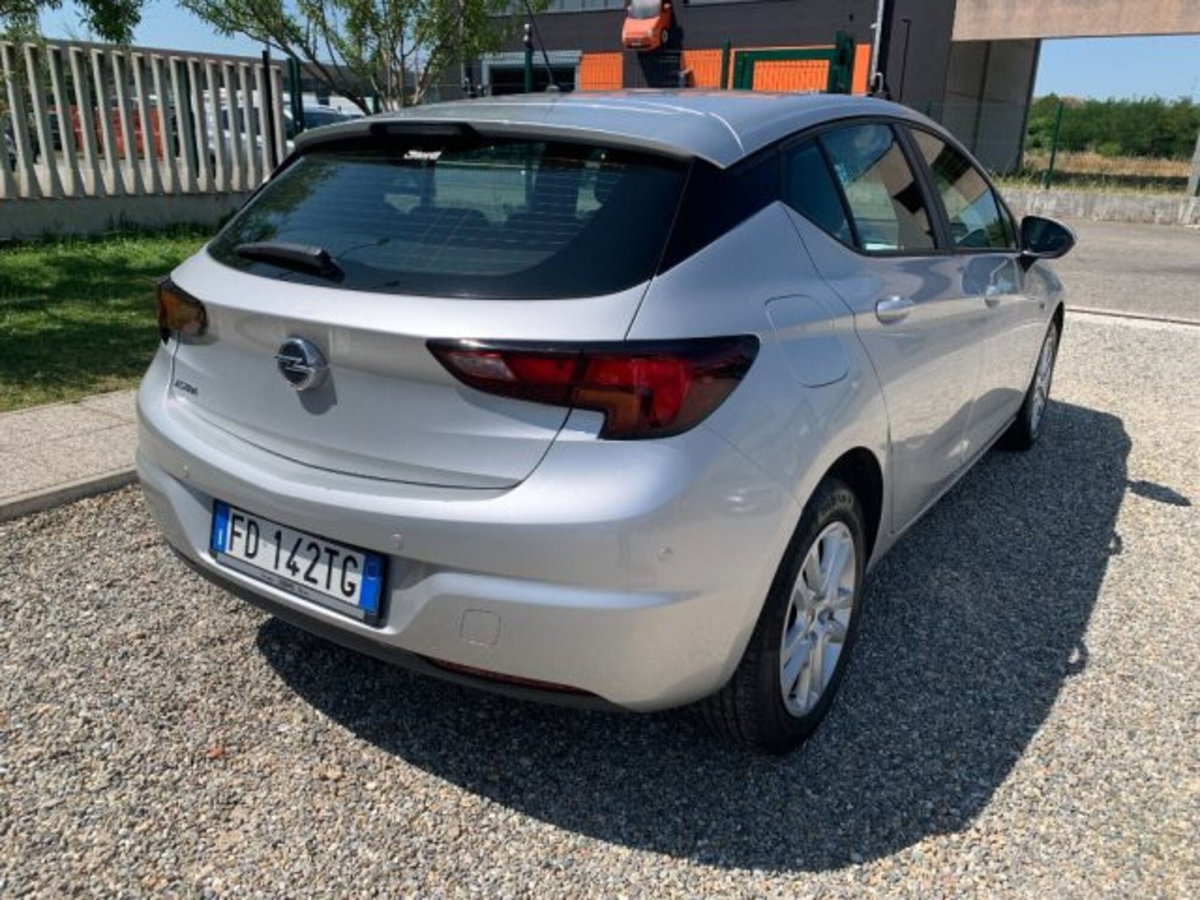 Opel Astra 1.4 Ecotec 5 porte Elective (5)