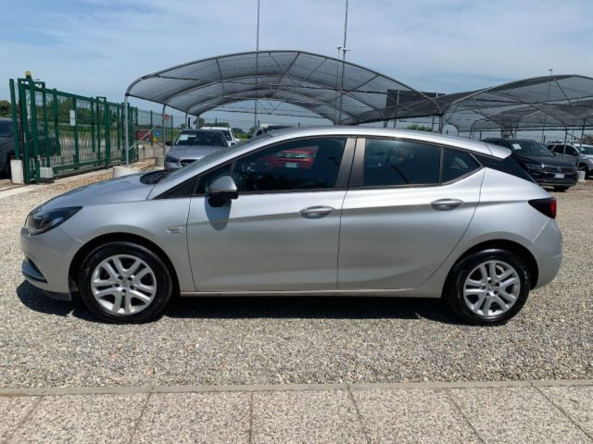 Opel Astra 1.4 Ecotec 5 porte Elective (8)