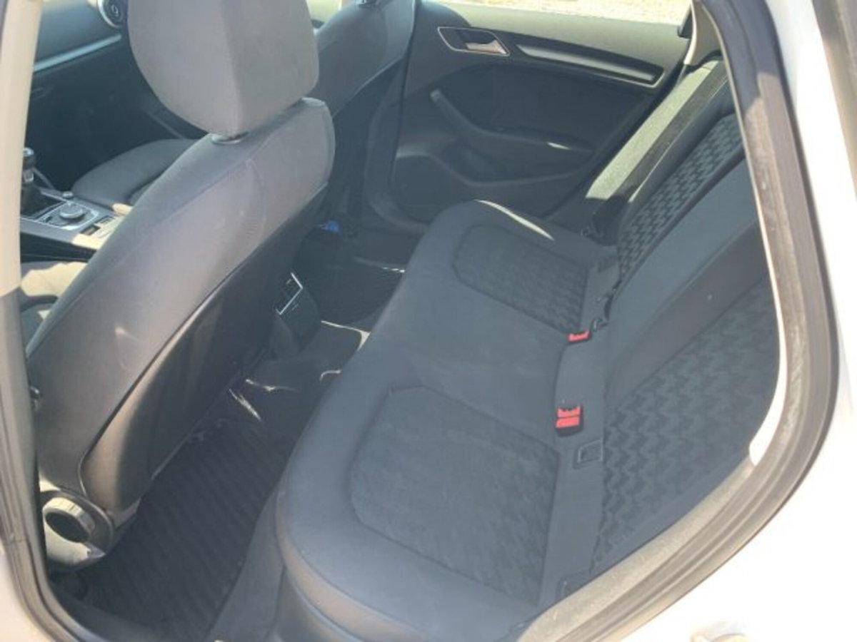Audi A3 Sportback 1.6 TDI clean diesel Admired (10)