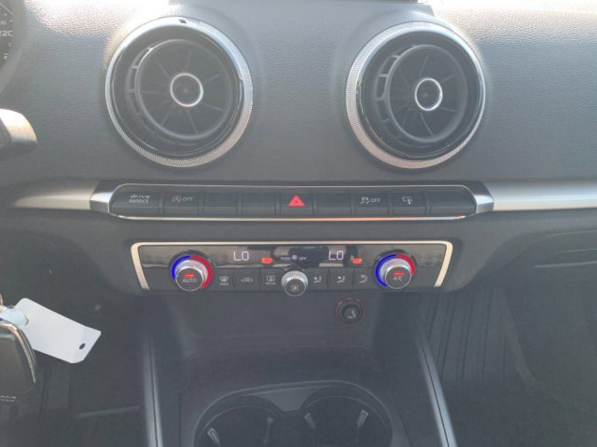 Audi A3 Sportback 1.6 TDI clean diesel Admired (13)