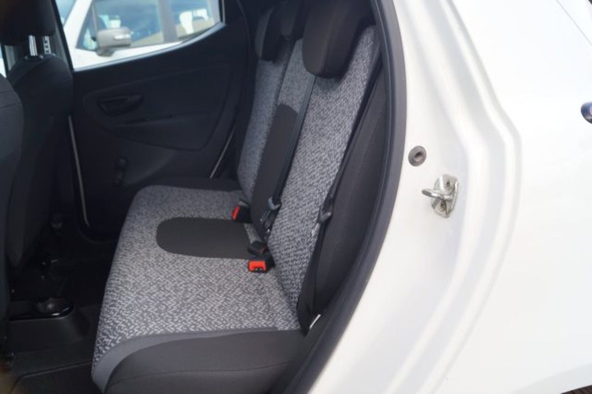 Lancia Ypsilon 1.0 FireFly 5 porte S&S Hybrid Ecochic Silver (17)
