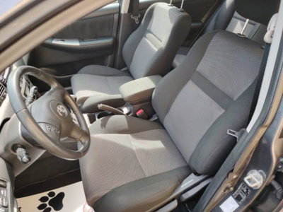 Toyota Corolla 1.D-4D M-MT 5 porte Sol ESP (12)